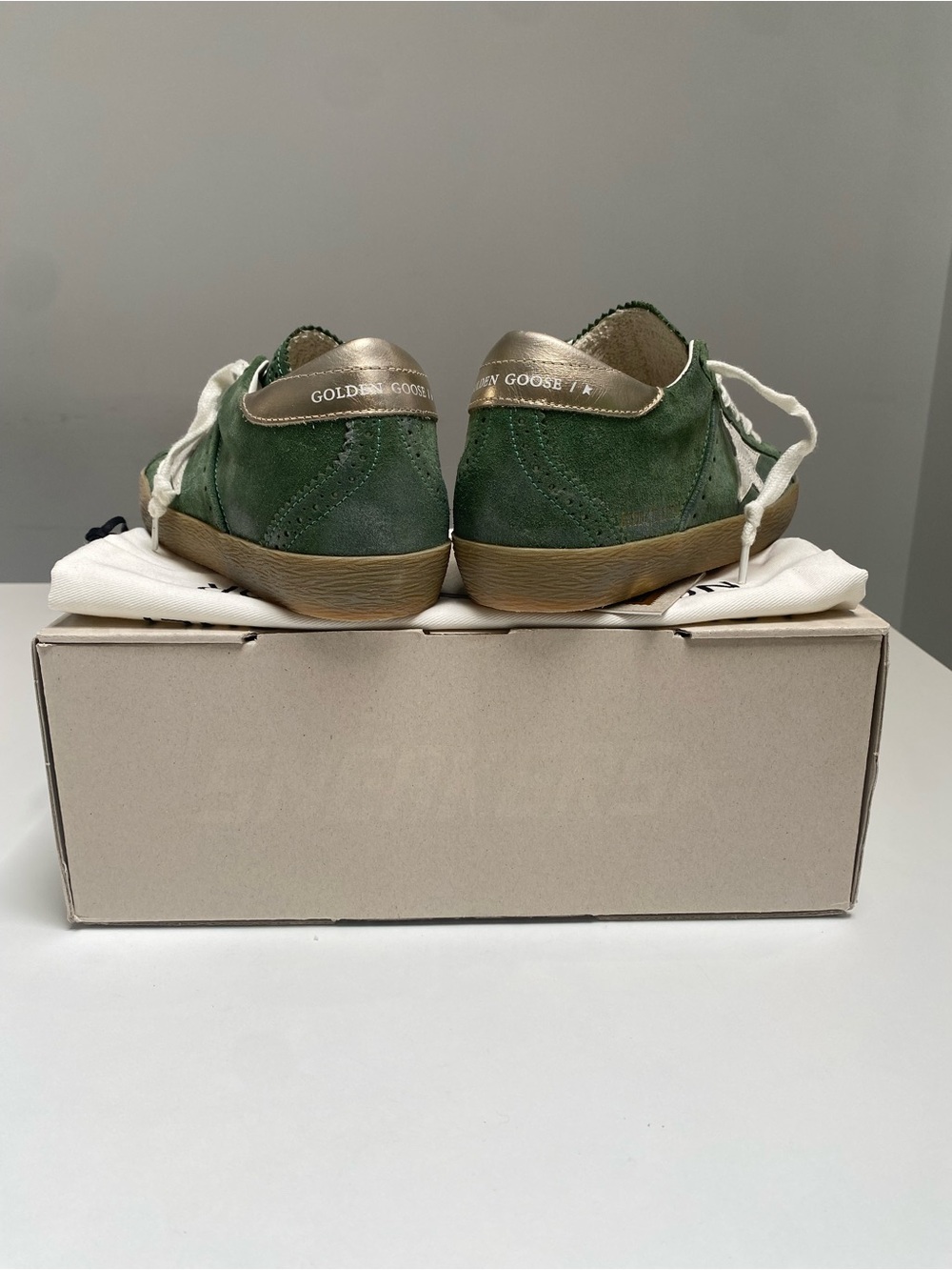 Golden Goose Superstar Sneaker Green Suede/White/Metallic Heel sz 35 New in Box - Picture 5 of 11